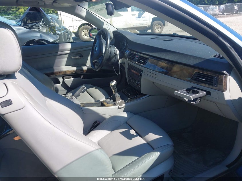 2008 BMW 3 series VIN WBAWC73578E062167 IAAI salvage auction — NORMAL WEAR, Clear (New York), sold $1,350 on 2026-08-04 (photo 5)
