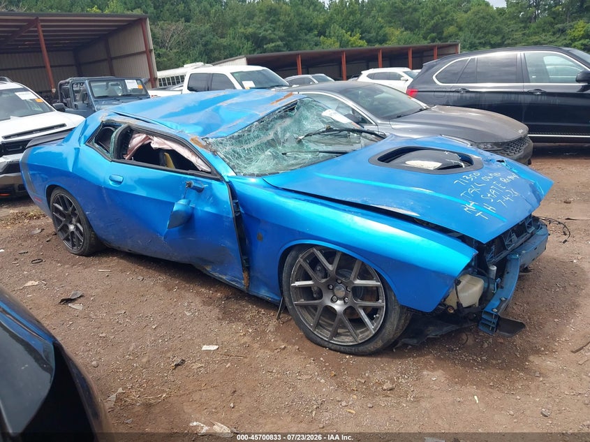 2016 Dodge Challenger VIN 2C3CDZFJ9GH236257 IAAI salvage auction — ROOF, Salvage Title, sold $3,300 on 2026-09-10 (photo 1)