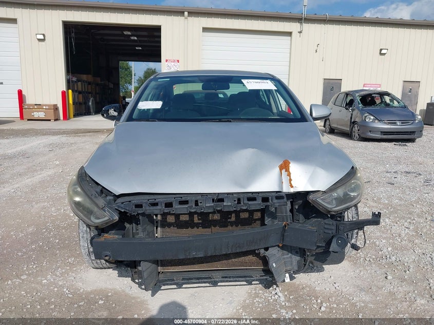 2017 Hyundai Elantra VIN KMHD74LF9HU100361 IAAI salvage auction — NORMAL WEAR, Clear (Alabama), sold $400 on 2026-07-29 (photo 6)