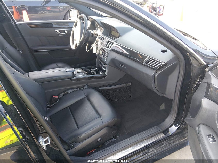 2010 Mercedes-benz E-class VIN WDDHF5GB0AA151945 IAAI salvage auction — FRONT END, Clear (Tennessee), sold $750 on 2026-08-19 (photo 5)