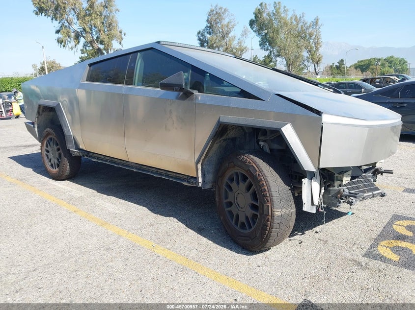 2024 Tesla Cybertruck VIN 7G2CEHEE0RA009114 — IAAI salvage auction photo