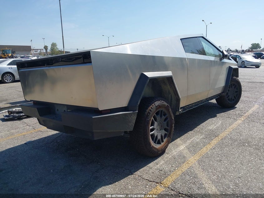 2024 Tesla Cybertruck VIN 7G2CEHEE0RA009114 IAAI salvage auction — FRONT END, Salvage (California), sold $24,100 on 2026-08-18 (photo 4)