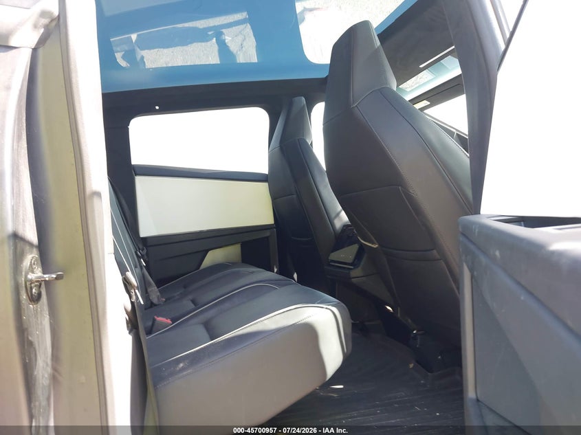 2024 Tesla Cybertruck VIN 7G2CEHEE0RA009114 IAAI salvage auction — FRONT END, Salvage (California), sold $24,100 on 2026-08-18 (photo 8)