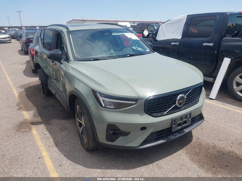 2024 Volvo Xc40 VIN YV4L12UL3R2356922 IAAI salvage auction — SIDE, Clear (Colorado), sold $8,600 on 2026-08-18 (photo 1)
