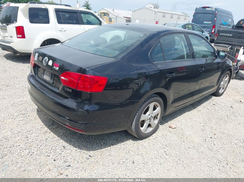 2014 Volkswagen Jetta VIN 3VW2K7AJ4EM413799 IAAI salvage auction — NORMAL WEAR, Original (Ohio), sold $225 on 2026-08-10 (photo 4)