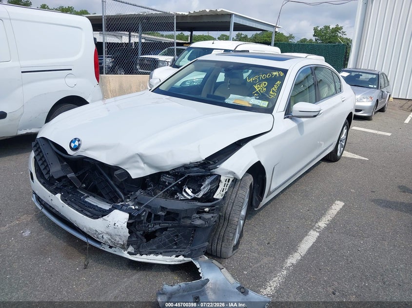 2020 BMW 7er VIN WBA7T4C04LGG62720 IAAI salvage auction — FRONT END, Clear (New York), sold $9,600 on 2026-07-28 (photo 2)