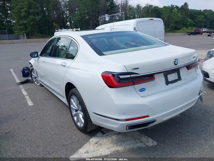 2020 BMW 7er VIN WBA7T4C04LGG62720 IAAI salvage auction — FRONT END, Clear (New York), sold $9,600 on 2026-07-28 (photo 3)