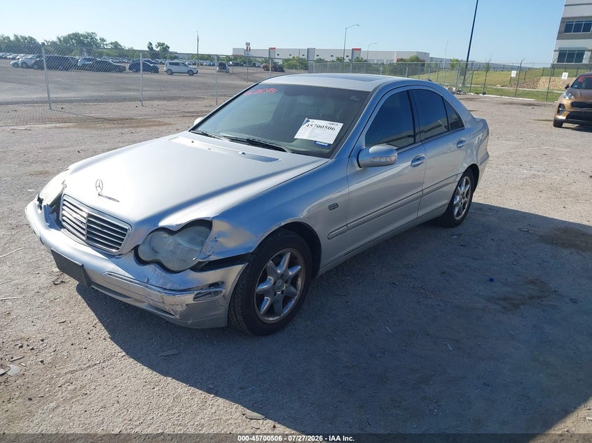2004 Mercedes-benz C class VIN WDBRF81J04F536427 IAAI salvage auction — FRONT END, Salvage (Texas), sold $275 on 2026-08-18 (photo 2)