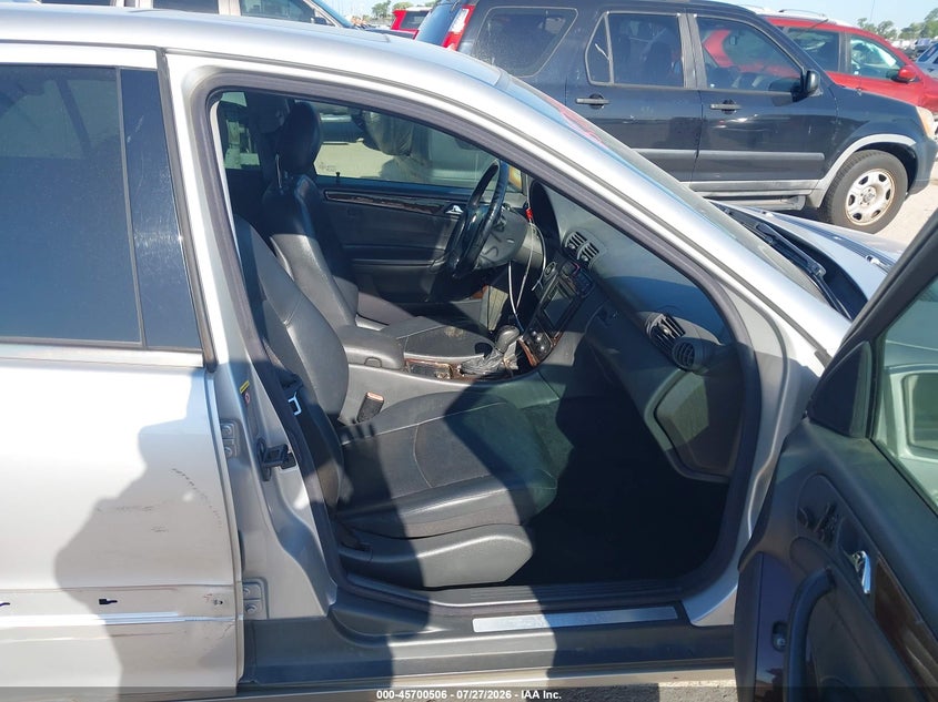 2004 Mercedes-benz C class VIN WDBRF81J04F536427 IAAI salvage auction — FRONT END, Salvage (Texas), sold $275 on 2026-08-18 (photo 5)