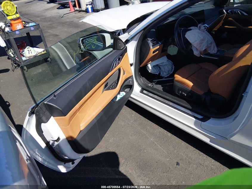 2024 BMW 4er VIN WBA23AT05RCR62837 IAAI salvage auction — FRONT END, Salvage Title, sold $10,850 on 2026-08-28 (photo 5)