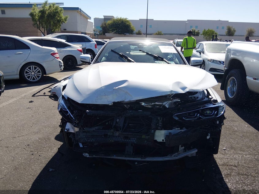 2024 BMW 4er VIN WBA23AT05RCR62837 IAAI salvage auction — FRONT END, Salvage Title, sold $10,850 on 2026-08-28 (photo 6)