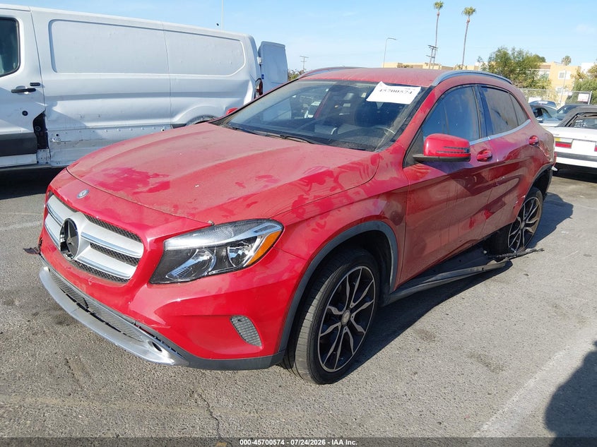 2015 Mercedes-benz Gla-klasse VIN WDCTG4GBXFJ167910 IAAI salvage auction — LEFT REAR, Salvage Title, sold $3,800 on 2026-08-13 (photo 2)