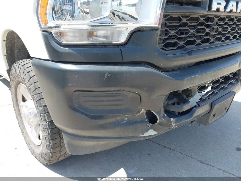 2021 Ram 2500 VIN 3C6UR5HJ3MG606581 IAAI salvage auction — ENGINE BURN, Clear (Wisconsin), sold $10,000 on 2026-08-22 (photo 6)