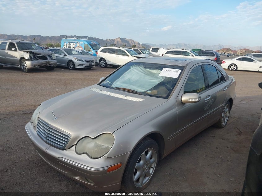 2001 Mercedes-benz C class VIN WDBRF61J81F055793 IAAI salvage auction — NORMAL WEAR, Clear-Dealer Only (Arizona), sold $175 on 2026-08-18 (photo 2)