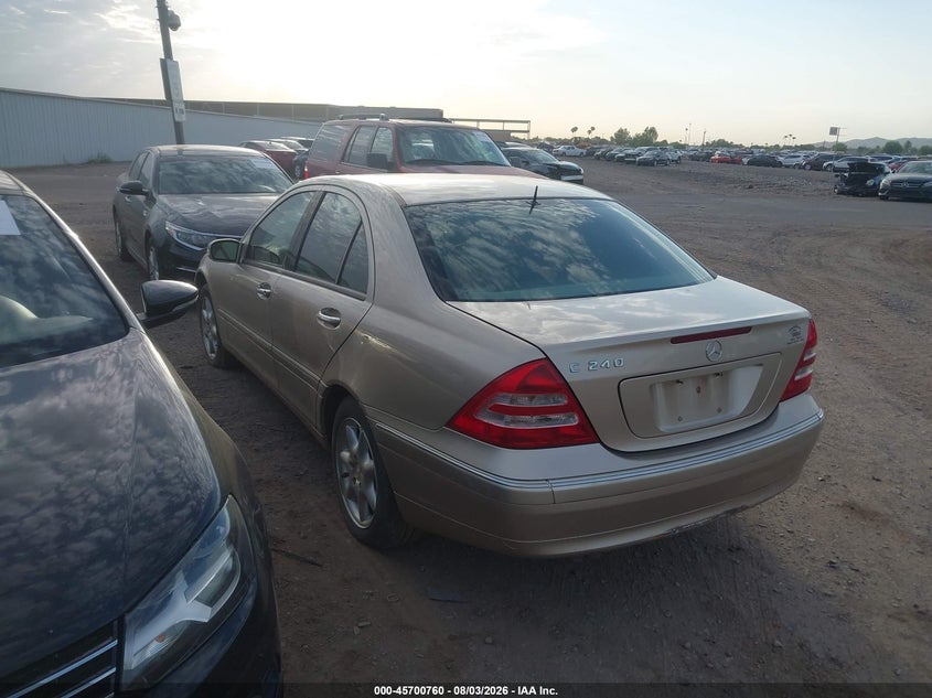2001 Mercedes-benz C class VIN WDBRF61J81F055793 IAAI salvage auction — NORMAL WEAR, Clear-Dealer Only (Arizona), sold $175 on 2026-08-18 (photo 3)