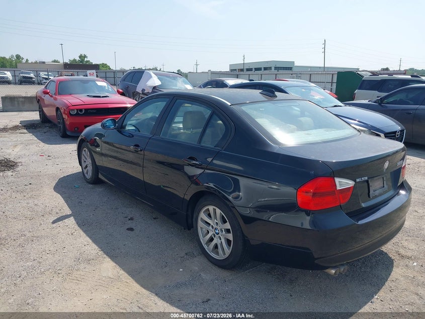 2007 BMW 3 series VIN WBAVA33567PG50187 IAAI salvage auction — UNKNOWN, Clear (Oklahoma), sold $800 on 2026-08-04 (photo 3)