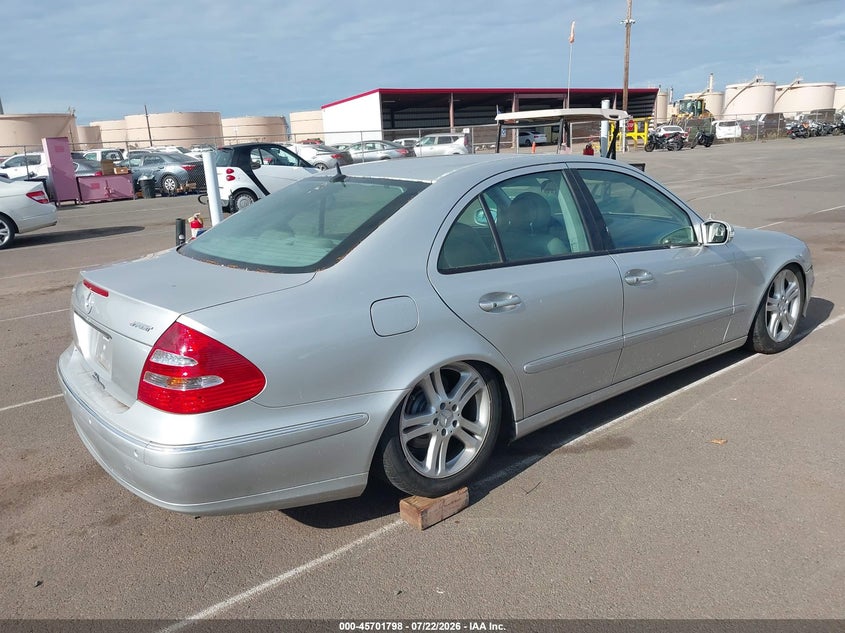 2004 Mercedes-benz E-class VIN WDBUF70J64A492047 IAAI salvage auction — NORMAL WEAR, Clear (Hawaii), sold $100 on 2026-07-28 (photo 4)