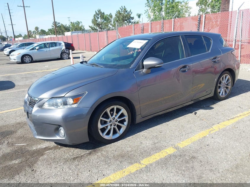 2013 Lexus Ct VIN JTHKD5BH3D2171962 IAAI salvage auction — FRONT END, Wait Title, sold $2,100 on 2026-08-01 (photo 2)