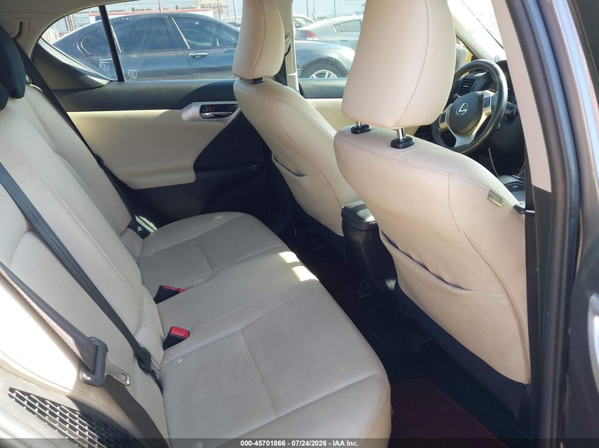 2013 Lexus Ct VIN JTHKD5BH3D2171962 IAAI salvage auction — FRONT END, Wait Title, sold $2,100 on 2026-08-01 (photo 8)