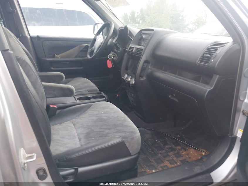 2004 Honda Cr-v VIN JHLRD78804C015121 IAAI salvage auction — NORMAL WEAR, Clear (New York), sold $375 on 2026-07-28 (photo 5)