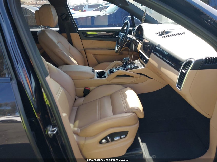 2019 Porsche Cayenne VIN WP1AA2AY0KDA01239 IAAI salvage auction — REAR END, Salvage Title, sold $13,300 on 2026-08-07 (photo 5)
