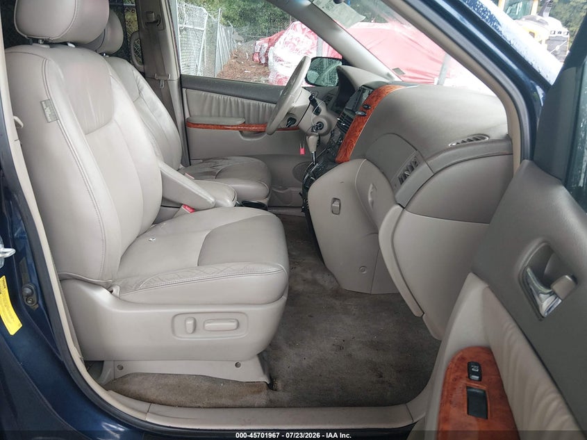 2006 Toyota Sienna VIN 5TDZA22C96S453871 IAAI salvage auction — NORMAL WEAR, Clear (Virginia), sold $750 on 2026-07-28 (photo 5)