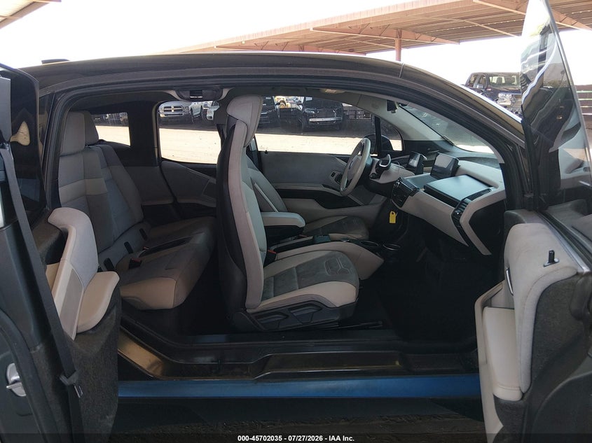 2017 BMW I3 VIN WBY1Z6C32HV949436 IAAI salvage auction — REAR END, Salvage (Arizona), sold $3,300 on 2026-08-03 (photo 8)