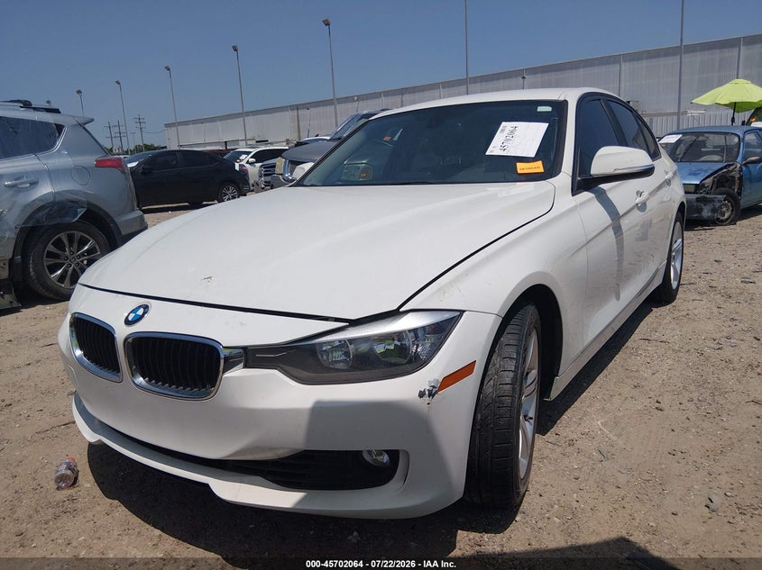 2015 BMW 3 series VIN WBA3C1C5XFP852984 IAAI salvage auction — NORMAL WEAR, Original (Texas), sold $325 on 2026-07-30 (photo 6)