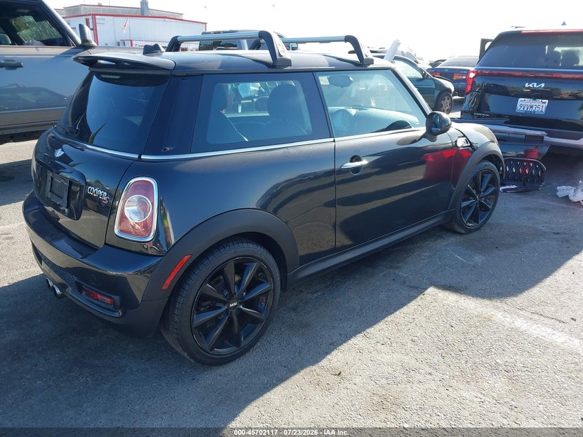 2012 Mini Cooper VIN WMWSV3C51CT387578 IAAI salvage auction — LEFT SIDE, Salvage Title, sold $775 on 2026-08-06 (photo 4)