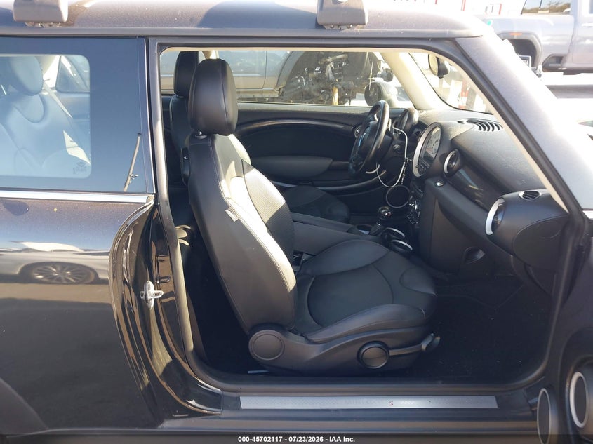2012 Mini Cooper VIN WMWSV3C51CT387578 IAAI salvage auction — LEFT SIDE, Salvage Title, sold $775 on 2026-08-06 (photo 5)