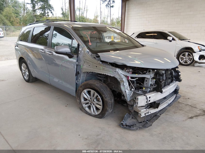 2023 Toyota Sienna VIN 5TDCSKFCXPS087112 — IAAI salvage auction photo