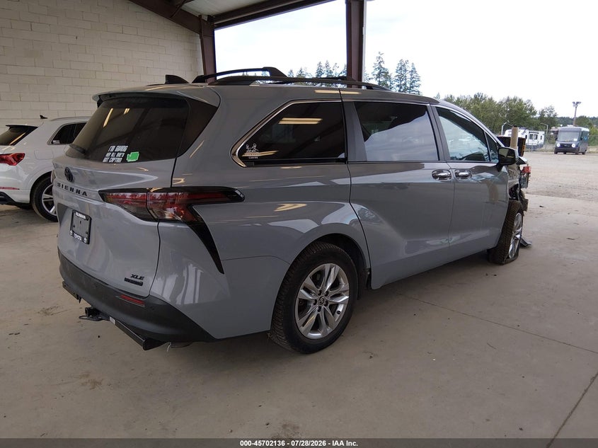 2023 Toyota Sienna VIN 5TDCSKFCXPS087112 IAAI salvage auction — RIGHT FRONT, Salvage Title, sold $11,200 on 2026-08-19 (photo 4)