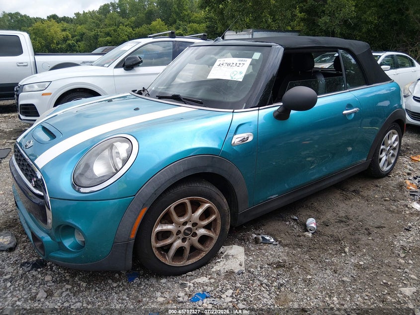2017 Mini Convertible VIN WMWWG9C55H3C80574 IAAI salvage auction — NORMAL WEAR, Salvage Title, sold $1,875 on 2026-08-13 (photo 2)