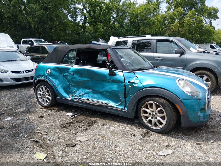 2017 Mini Convertible VIN WMWWG9C55H3C80574 IAAI salvage auction — NORMAL WEAR, Salvage Title, sold $1,875 on 2026-08-13 (photo 6)