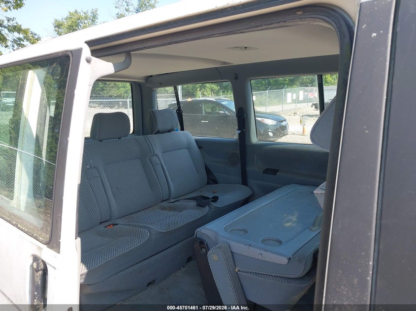 1993 Volkswagen Eurovan VIN WV2KC0704PH058566 IAAI salvage auction — NORMAL WEAR, Original (Ohio), sold $225 on 2026-08-11 (photo 8)