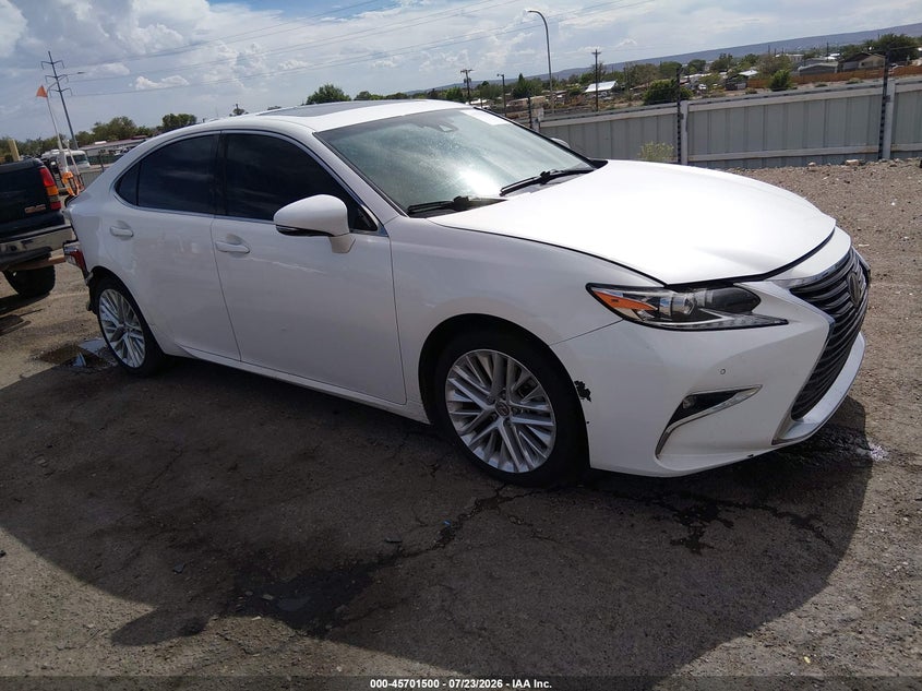 2016 Lexus ES VIN 58ABK1GG9GU017561 — IAAI salvage auction photo