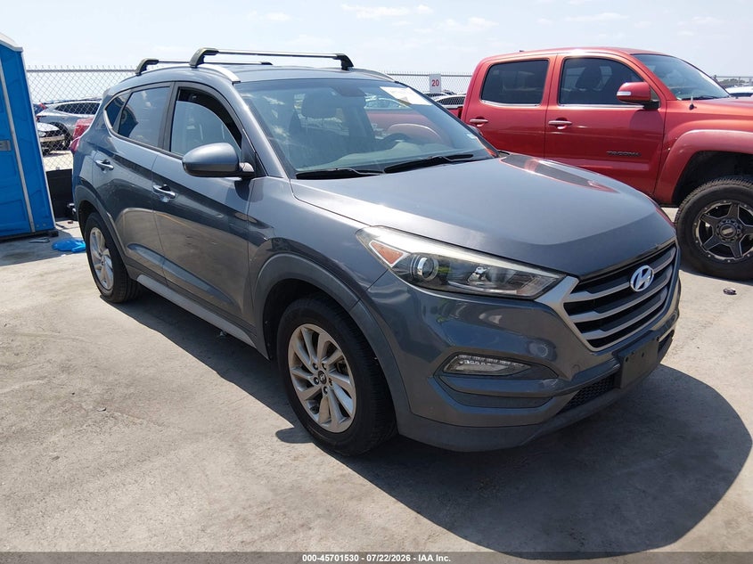 2018 Hyundai Tucson VIN KM8J33A44JU789676 IAAI salvage auction — NORMAL WEAR, Clear (Texas), sold $25 on 2026-07-30 (photo 1)
