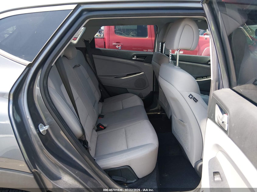 2018 Hyundai Tucson VIN KM8J33A44JU789676 IAAI salvage auction — NORMAL WEAR, Clear (Texas), sold $25 on 2026-07-30 (photo 8)