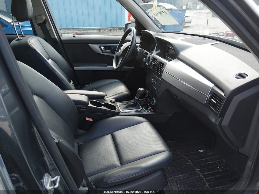 2010 Mercedes-benz Glk-class VIN WDCGG8HB6AF332340 IAAI salvage auction — NORMAL WEAR, Original (Kentucky), sold $1,125 on 2026-08-10 (photo 5)