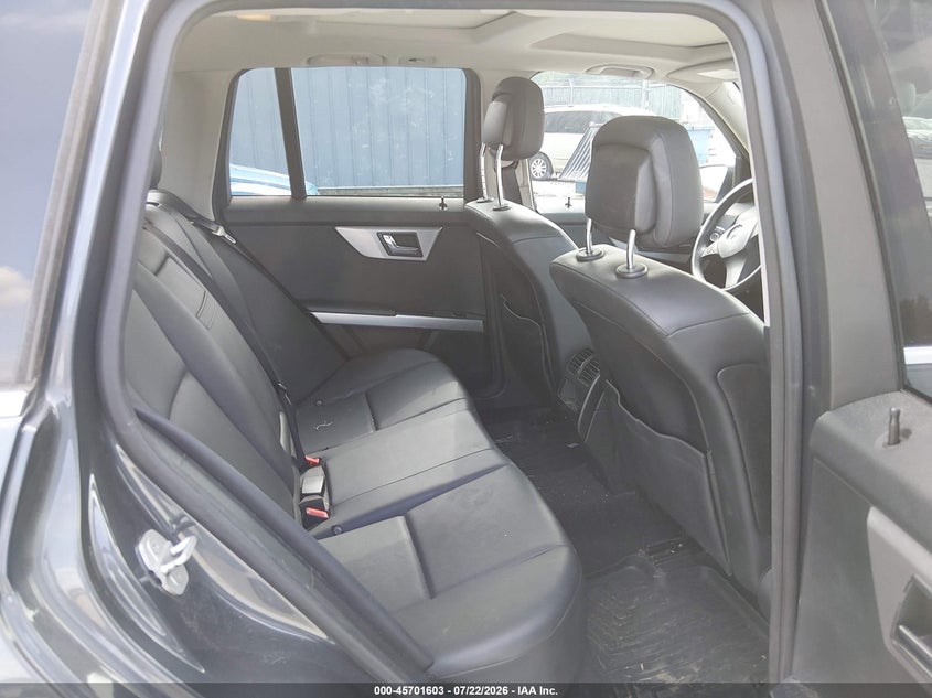2010 Mercedes-benz Glk-class VIN WDCGG8HB6AF332340 IAAI salvage auction — NORMAL WEAR, Original (Kentucky), sold $1,125 on 2026-08-10 (photo 8)