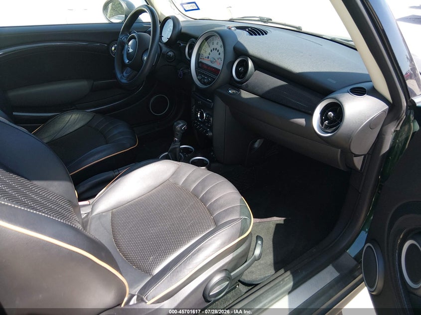 2013 Mini Hard top VIN WMWSV3C55DT390601 IAAI salvage auction — NORMAL WEAR, Original (Texas), sold $3,100 on 2026-08-10 (photo 5)