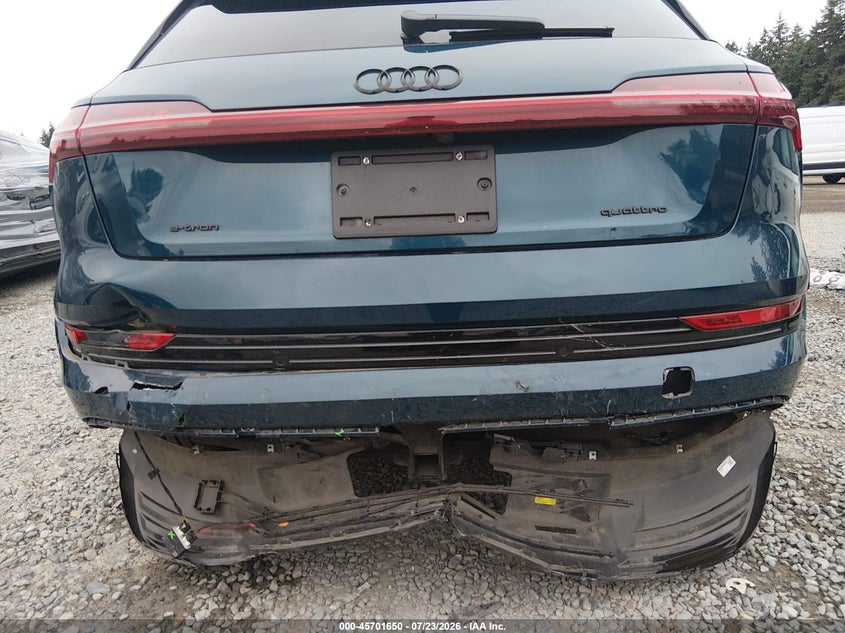 2022 Audi E-tron VIN WA1LAAGEXNB008615 IAAI salvage auction — REAR END, Bill Of Sale (Washington), sold $20,500 on 2026-08-19 (photo 6)
