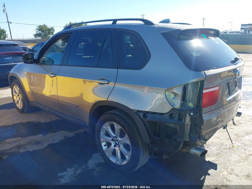 2012 BMW X5 VIN 5UXZV4C53CL767219 IAAI salvage auction — REAR END, Salvage (California), sold $600 on 2026-08-23 (photo 3)