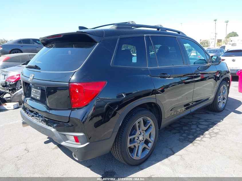 2022 Honda Passport VIN 5FNYF7H55NB003818 IAAI salvage auction — REAR END, Wait Title, sold $9,200 on 2026-08-20 (photo 4)