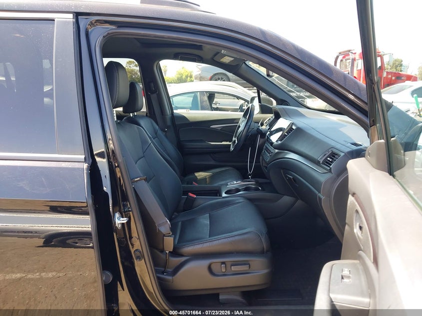 2022 Honda Passport VIN 5FNYF7H55NB003818 IAAI salvage auction — REAR END, Wait Title, sold $9,200 on 2026-08-20 (photo 5)
