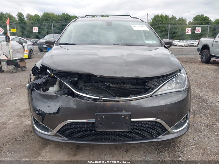 2018 Chrysler Pacifica VIN 2C4RC1BG7JR235243 IAAI salvage auction — FRONT END, Salvage Title, sold $2,675 on 2026-08-28 (photo 6)