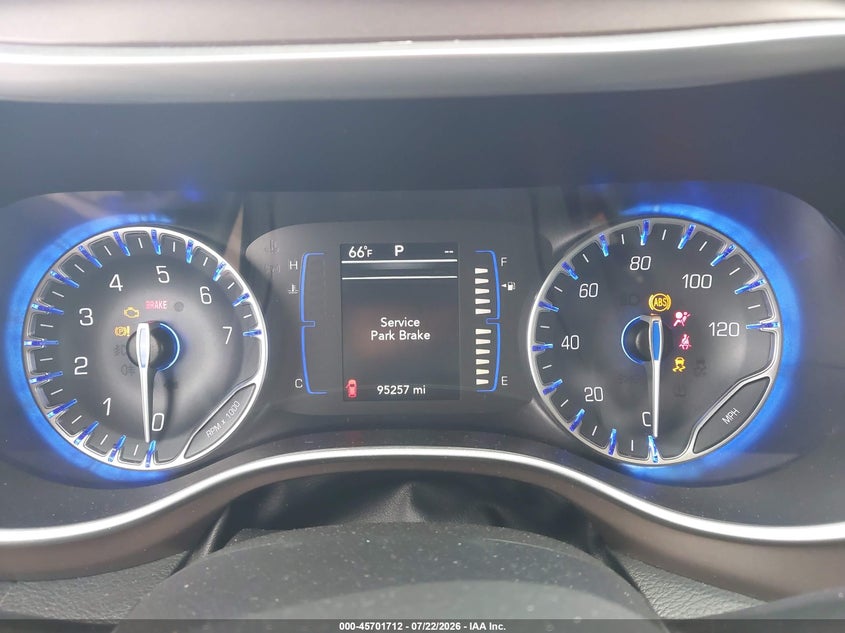 2018 Chrysler Pacifica VIN 2C4RC1BG7JR235243 IAAI salvage auction — FRONT END, Salvage Title, sold $2,675 on 2026-08-28 (photo 7)