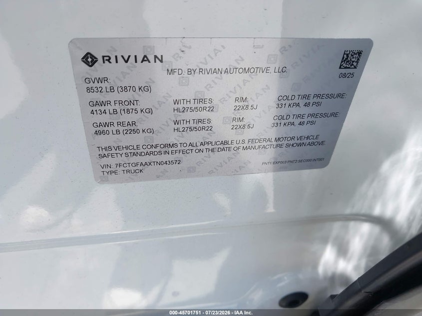 2026 Rivian R1t VIN 7FCTGFAAXTN043572 IAAI salvage auction — SIDE, Wait Title, sold $17,100 on 2026-09-08 (photo 9)