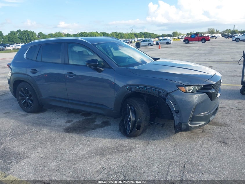 2025 Mazda Cx-50 VIN 7MMVABBMXSN332130 IAAI salvage auction — SIDE, Salvage Title, sold $8,100 on 2026-08-02 (photo 6)