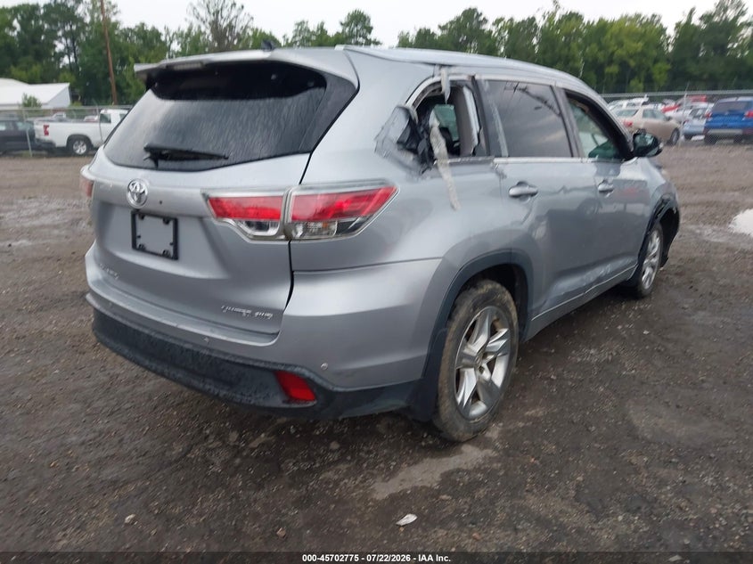 2015 Toyota Highlander VIN 5TDDKRFH3FS206786 IAAI salvage auction — SIDE, Clear (Virginia), sold $275 on 2026-07-31 (photo 4)